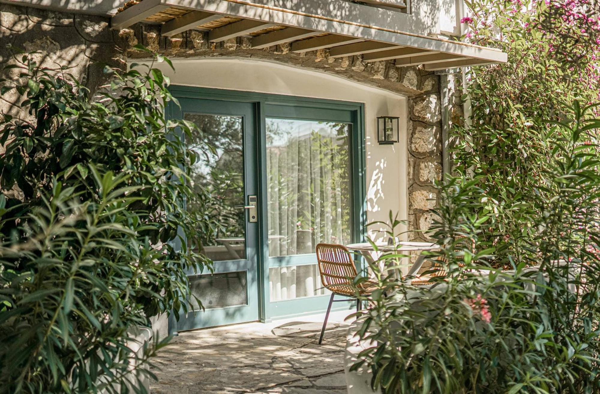 Pilos Suites Turunç Bagian luar foto